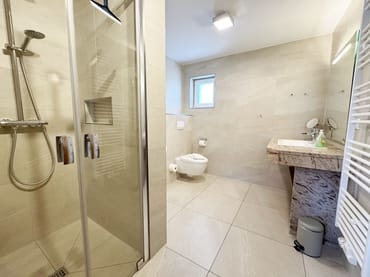 modernes Duschbad
