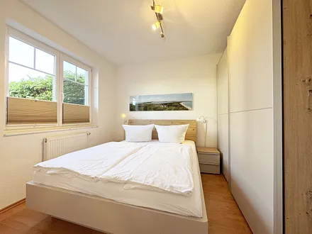 Schlafzimmer mit Doppelbett