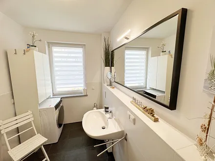 Badezimmer mit Waschbecken