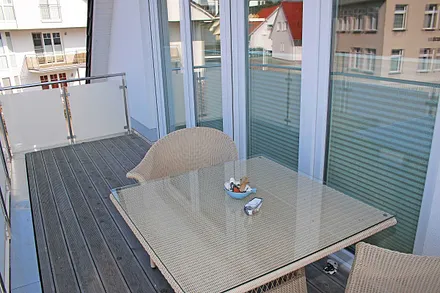 Balkone (Süden) - vom Wohnzimmer und 1. Schlafzimmer begehbar