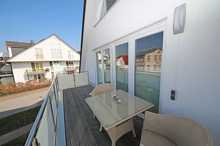 Balkone (Süden) - vom Wohnzimmer und 1. Schlafzimmer begehbar