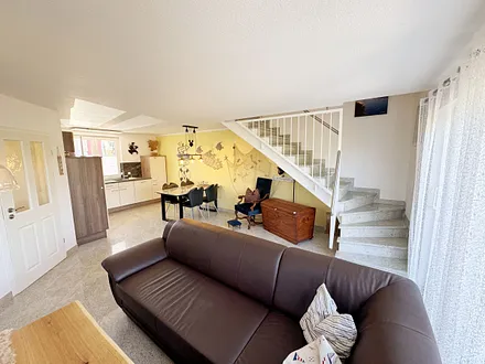 Couchecke mit Blick zum Essplatz