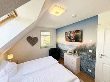 1. Schlafzimmer mit Doppelbett