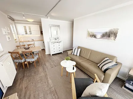 Offene Küche mit Wohn-und Essbereich