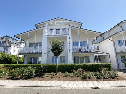 Vorderansicht Villa Karola