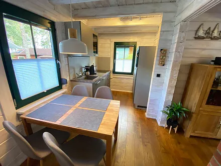 Esstisch für gemeinsames Essen