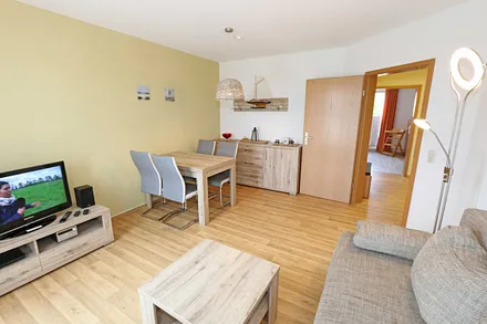 gemütlicher Essplatz mit Stühlen