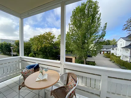 möblierter Balkon - erreichbar vom Wohn-/Essbereich und Schlafzimmer