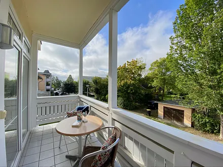 möblierter Balkon - erreichbar vom Wohn-/Essbereich und Schlafzimmer