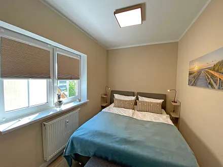2. Schlafzimmer