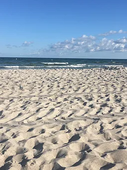 „Ostsee“ Spuren im Sand 