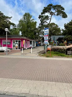 Hauptaufgang zur Ostsee