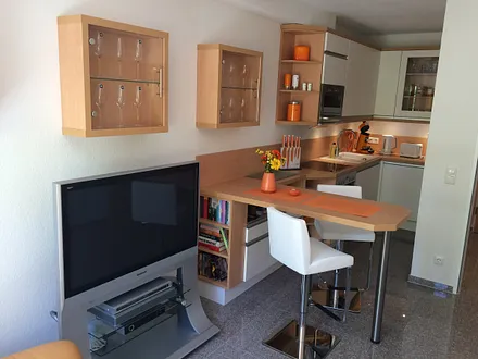 Wohnzimmer mit Küchenecke