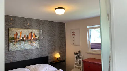 Schlafzimmer mit Doppelbett