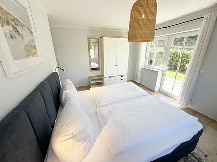 2. Schlafzimmer