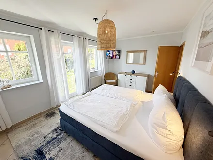 2. Schlafzimmer