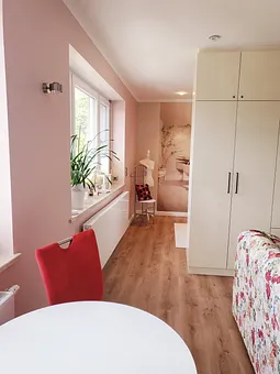 Wohnraum Blickrichtung Schlafzimmer