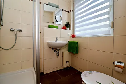  Gemütliches Duschbad für erfrischende Momente während Ihres Urlaubs!