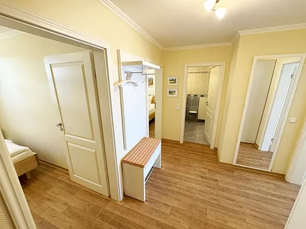 Flurbereich mit Garderobe