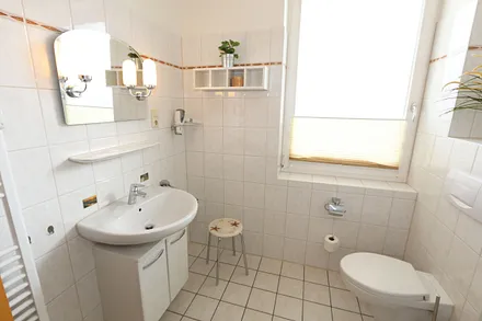 Badezimmer mit Dusche