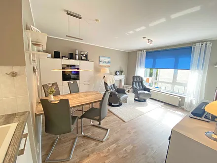 Wohnzimmer mit 2 Sesseln