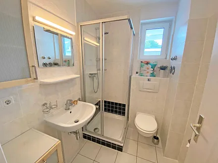 Badezimmer mit Waschbecken