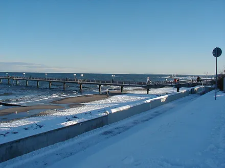 Seebrücke im Winter