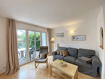 gemütliche Couch mit Relax Sessel