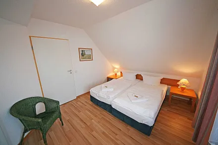 1. Schlafzimmer mit Doppelbett