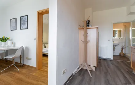 Esszimmer und Küche