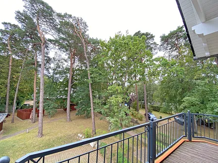 großzügiger Balkon (Ost) 5 m x 2 m, straßenabgewandt