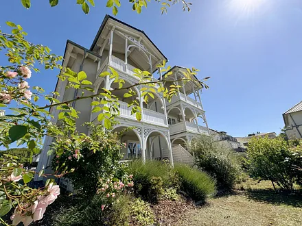 Villa Wilhelmine Whg. 02 Wilhelm -Blick auf das Haus und auf die Terrasse