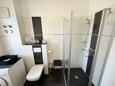 Villa Wilhelmine Duschbad mit ebenerdiger Dusche