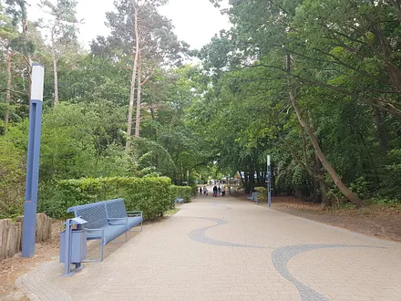 Direkter Zugang vom Grundstück zur Strandpromenade