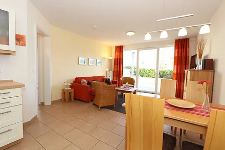 Wohnzimmer mit Couch für gemütliche Abende