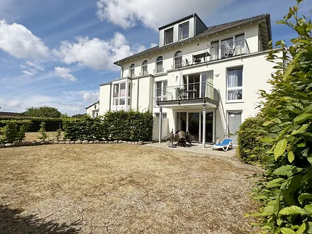 Haus Möwe Whg 1 mit Grünfläche