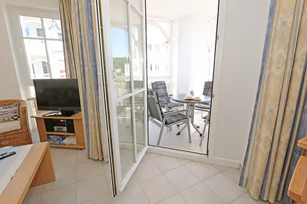 Zugang zum Balkon von dem Wohnzimmer aus