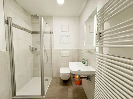 innenliegendes Badezimmer