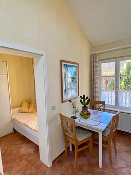 Esstisch im Wohn-Küchenbereich