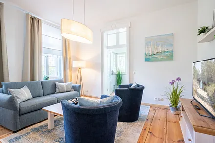 Wohnbereich mit angenzendem Wintergarten 