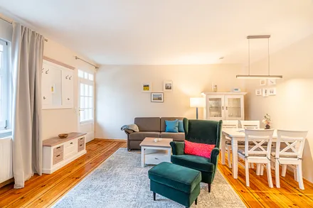 Wohnzimmer mit Essbereich