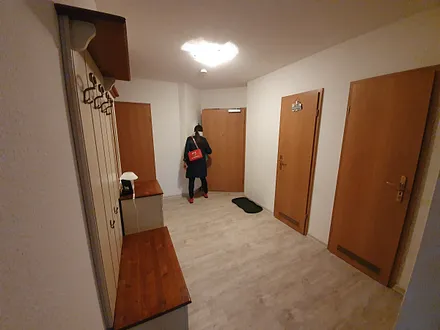 Flur mit separatem WC