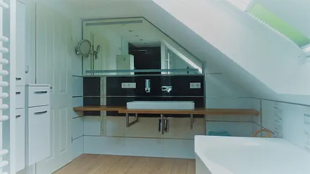 Bad mit großem Waschplatz