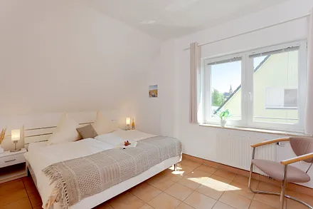 Schlafzimmer  Nummer 2 mit Doppelbett 