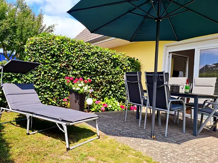 Auf der Sonnenterrasse einfach relexen und erholen.