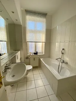 Duschbad mit Badewanne