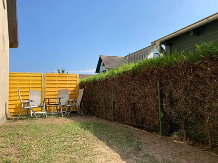 Sitzmöglichkeiten im Draußen