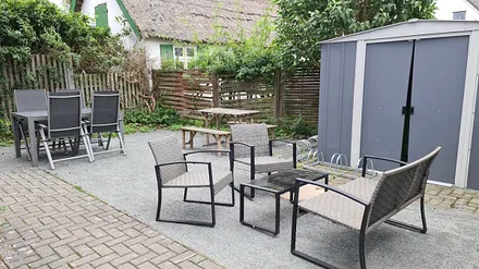 Terrasse mit Sitzgruppen