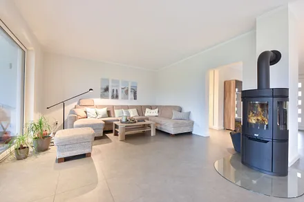 Wohnbereich mit Kamin(ofen)