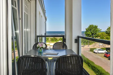 Balkon mit Ostseeblick